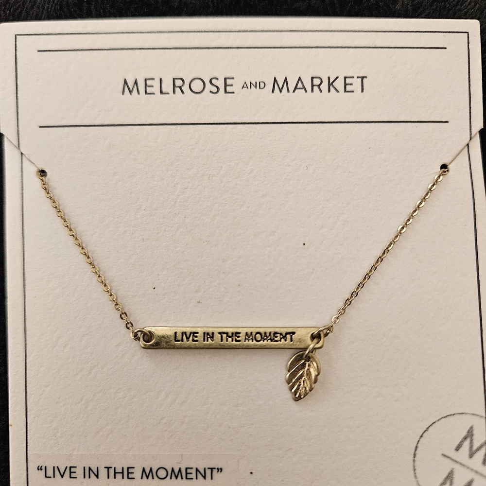 Melrose and Market Gold 'Live in the Moment' Bar Necklace